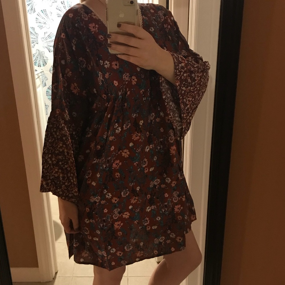 FINAL PRICE DROP! ONE SMALL LEFT! Floral dress - Picture 2 of 6